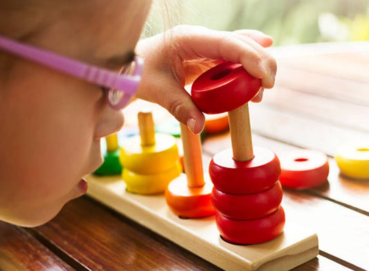 Montessori Toys vs. Traditional Toys: Whatâs the Difference?