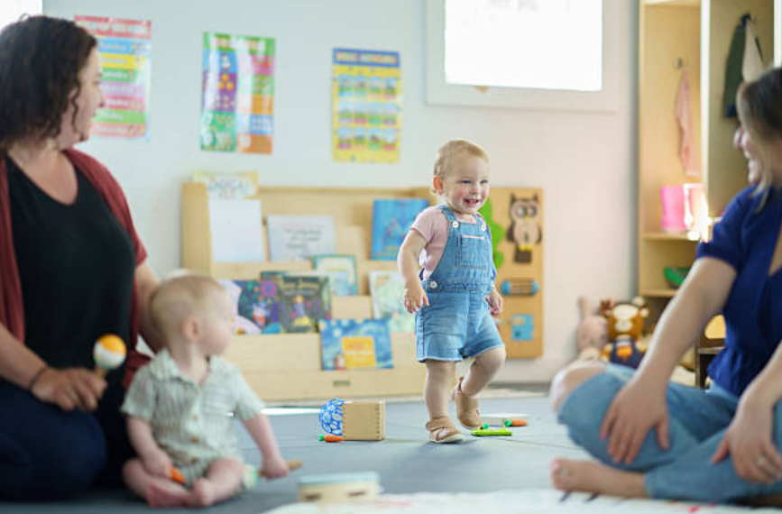 How Montessori Toys Strengthen the Parent-Child Bond