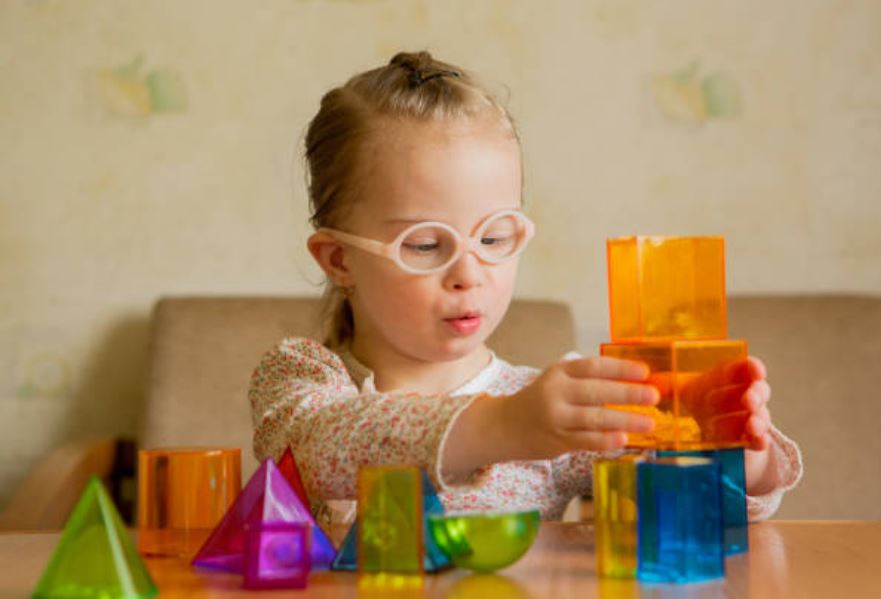 Creating a Montessori-Inspired Playroom at Home: Essential Tips and Product Recommendations