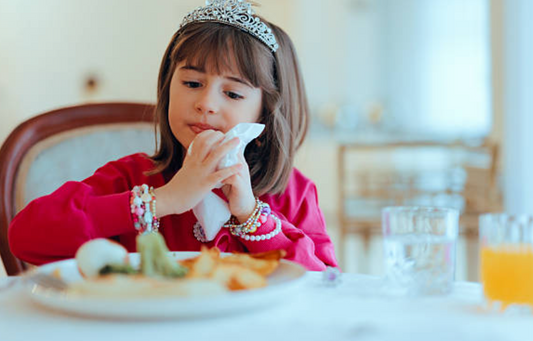 Montessori Table Manners: Teaching Grace and Courtesy at the Aussie Family Dinner Table